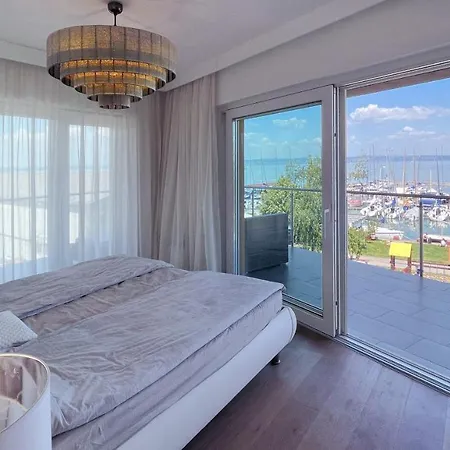 Admiral Panorama Suite דירה *